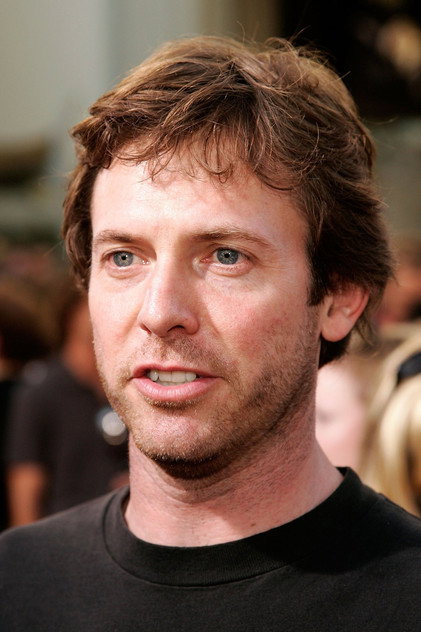 Erik Stolhanske como Robbie 'Rabbit' Roto