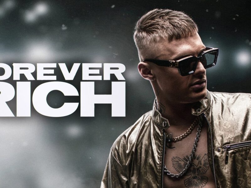 Forever Rich: Un caos narrativo que opaca su cruda violencia callejera
