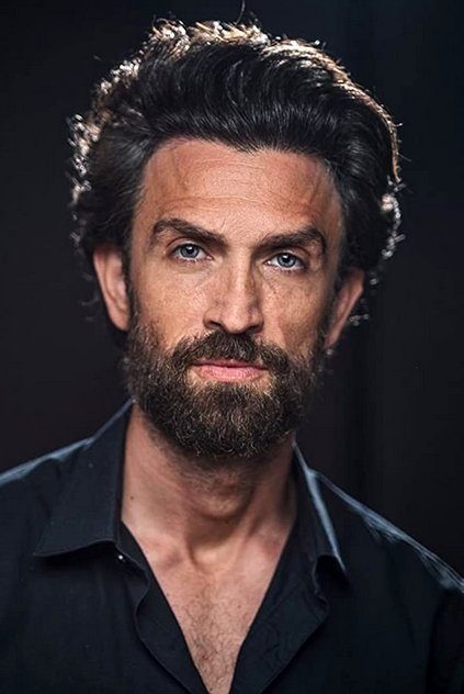 Andrea Scarduzio como Vincent Quaranta