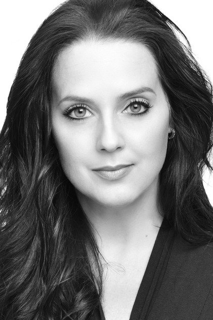 Suanne Braun como Mrs. Donatelli