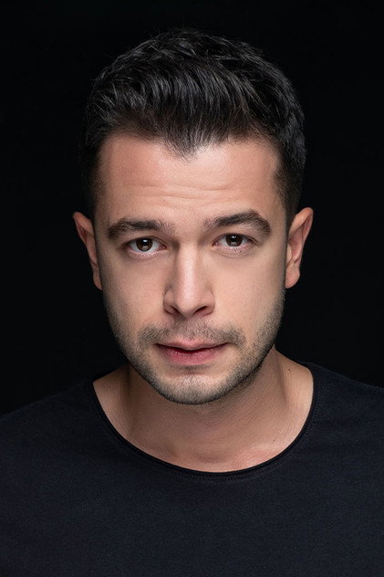 Atakan Çelik as Tuna