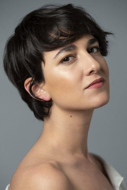 Stéphanie Magnin como Ruth