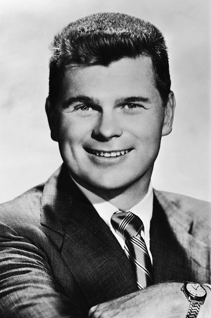 Barry Nelson como Ullman