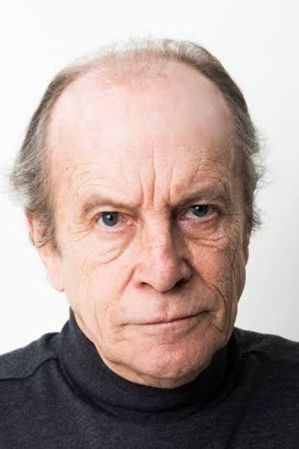 Juan Carlos Colombo como Cura