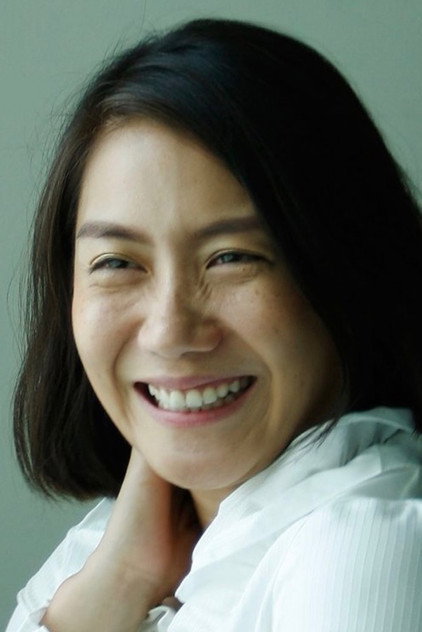 Dujdao Vadhanapakorn como Professor Nichcha