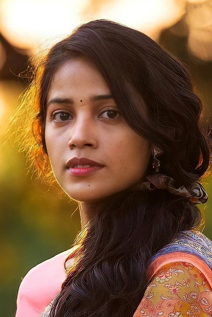 TJ Bhanu como Shashi