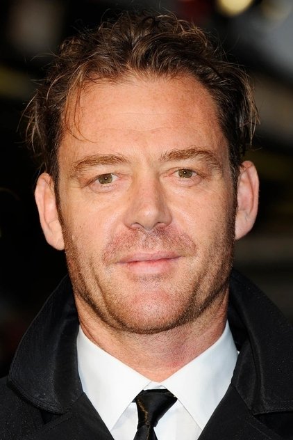 Marton Csokas como Crespin