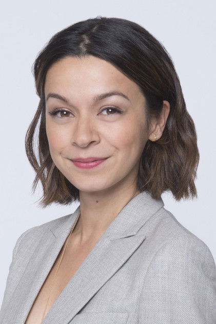 Julia Chan as Anabelle Cho