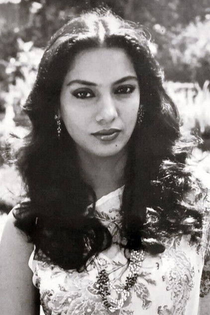 Shabana Azmi dans le rôle de Aisha Khan