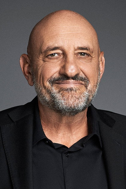 Gabriel Goity como Hugo Brenner