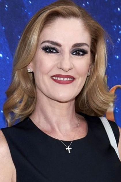 Chantal Andere în rolul Ramona Castro