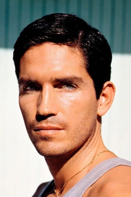 Jim Caviezel como Sports Writer