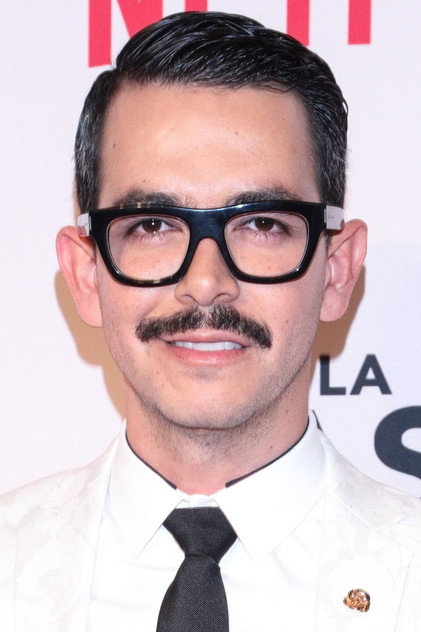 Manolo Caro como Lauro