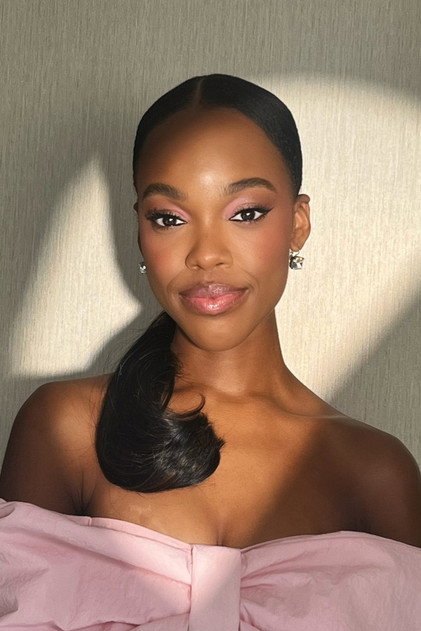 Shanel Bailey as Hazel