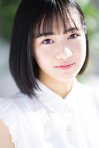 Yagi Miki como Minami Yorozu
