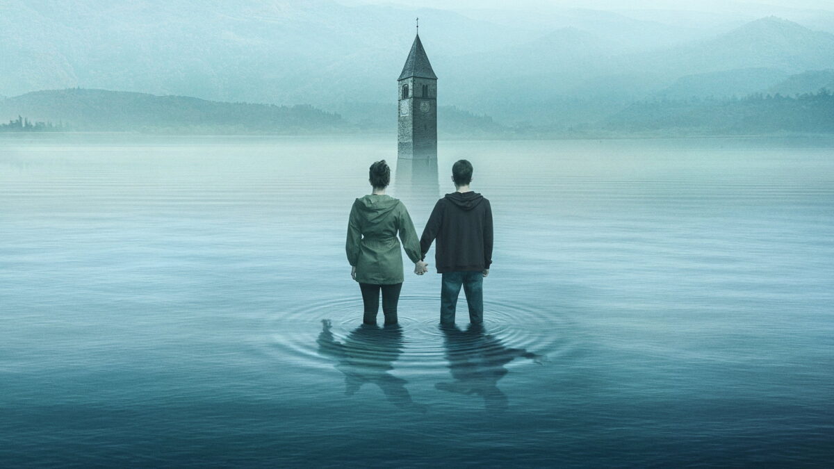 Curon: A Haunting Atmosphere Overshadowed by a Messy Plot