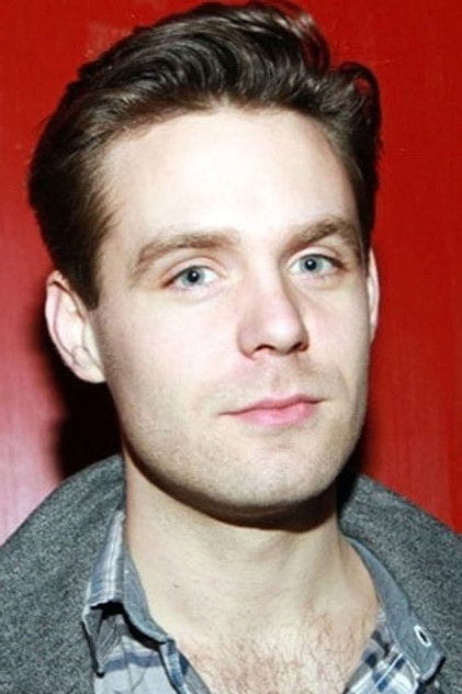 Luke Norris as Rob