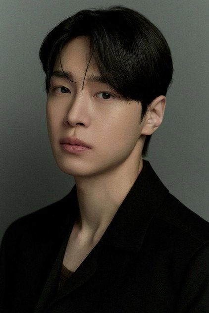 Kang You-seok as Yoon Sa Wol