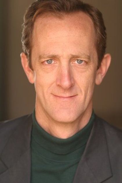 Ted Rooney como Edward Schaal