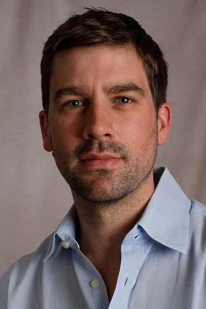 Max Benitz como Midshipman Calamy