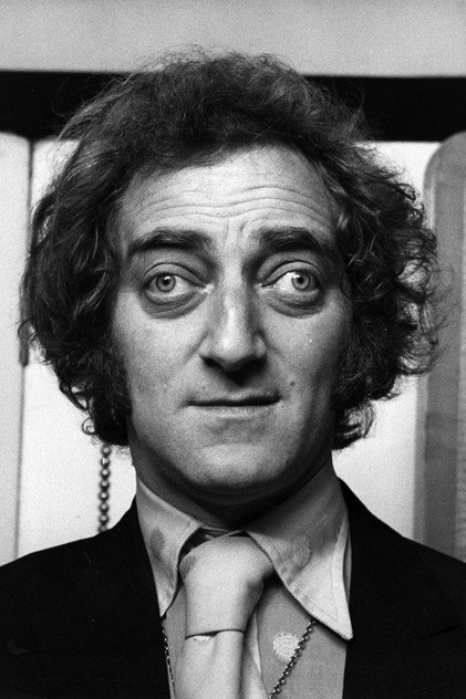 Marty Feldman como Igor