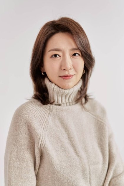정수영 como Cho Gyeong-seon