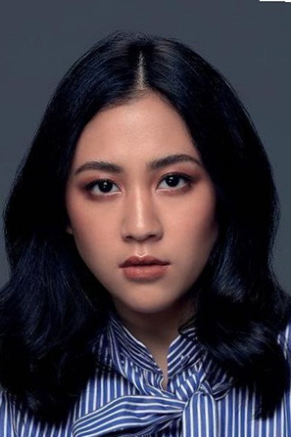Sherina Munaf como Earwig's Mother (voice)