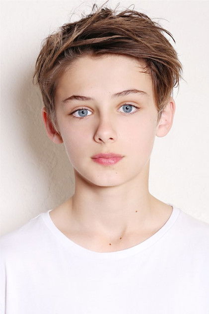 William Franklyn-Miller como George Washington