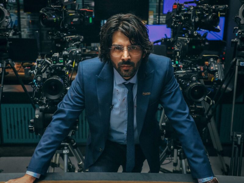 Dhamaka: un thriller que pierde fuelle en su segunda mitad