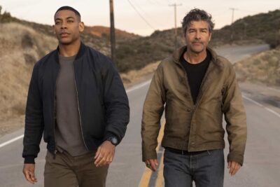 Aaron Pierre as John Stewart and Kyle Chandler as Hal Jordan in Lanterns