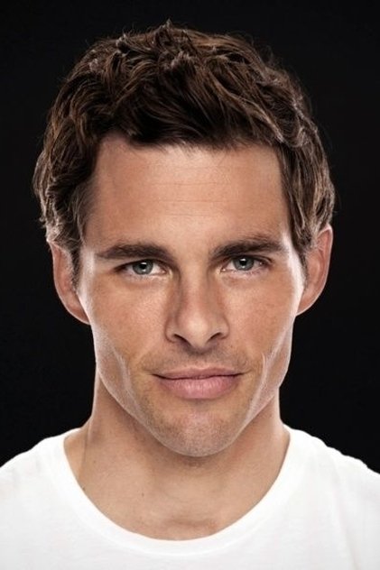 James Marsden como Tom Wachowski