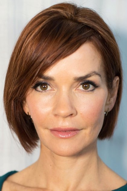 Nathalie Boltt as Liz