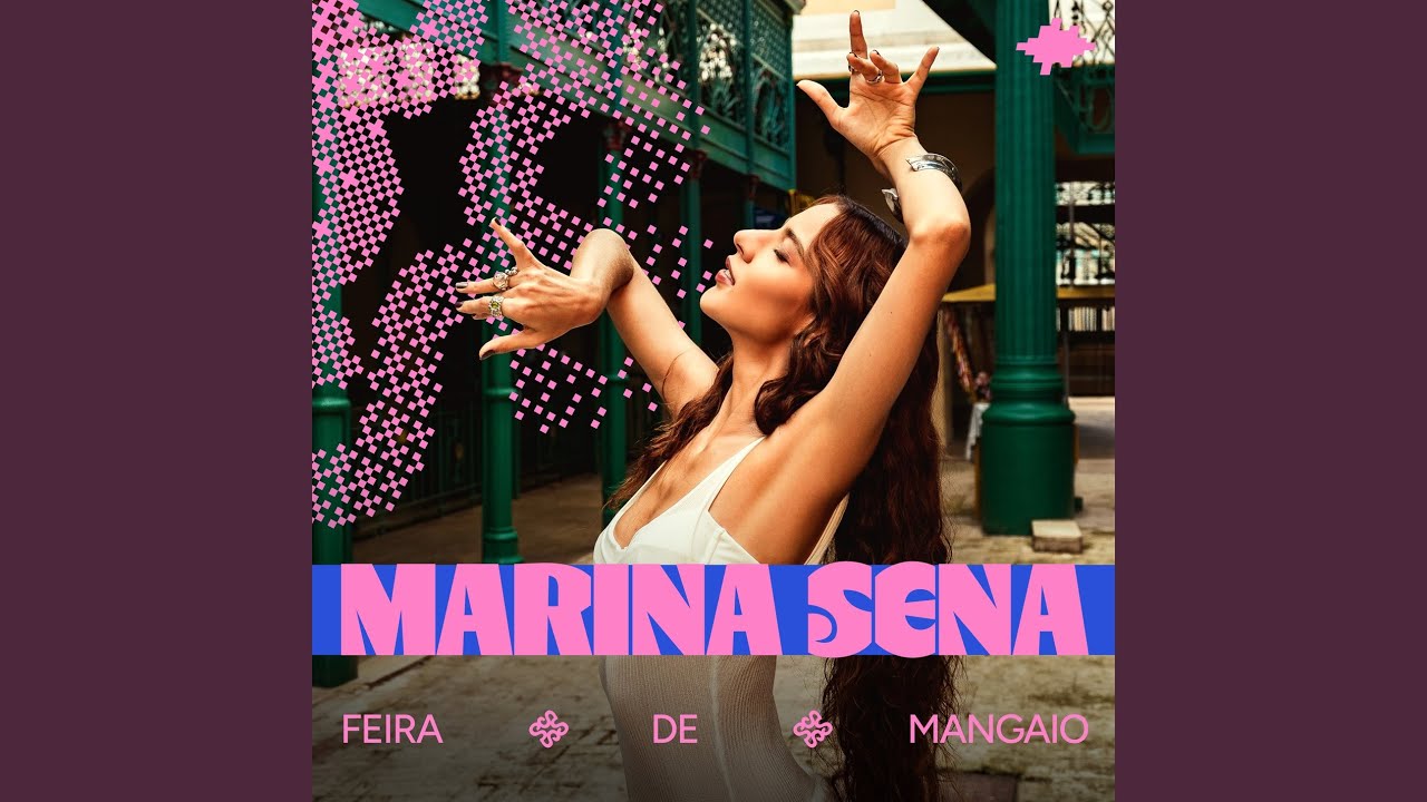 Marina Sena in the official music video for Feira de Mangaio