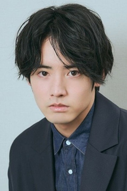 赤楚卫二 饰 Akira Tendo