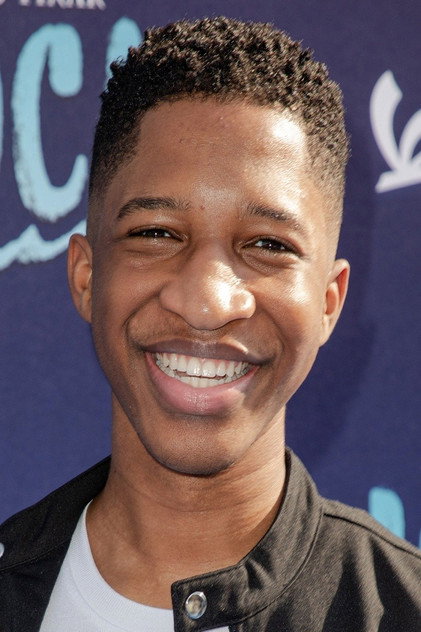 Lex Lumpkin como Elliott