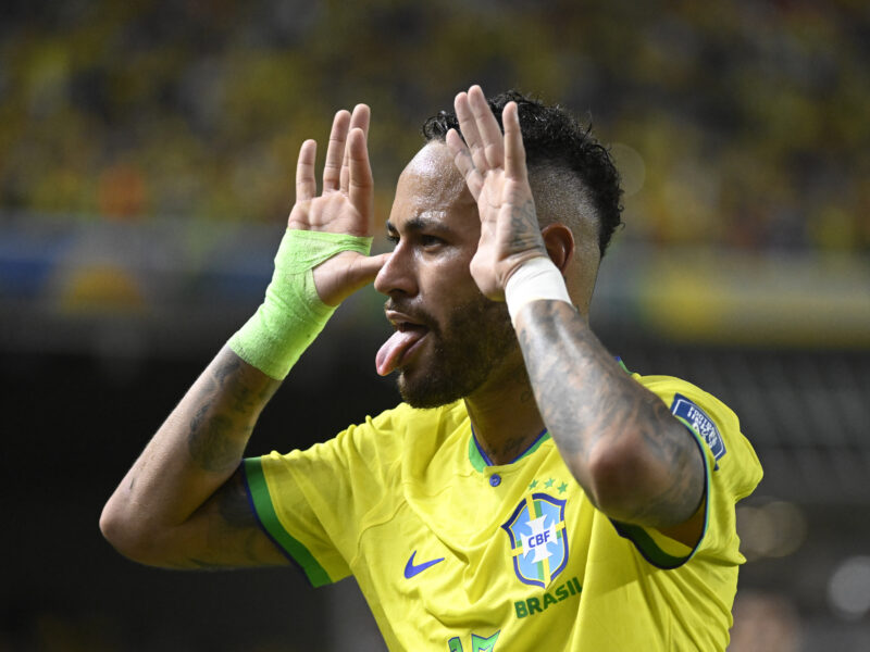 Neymar: o recorde que não chegou até onde mais importava
