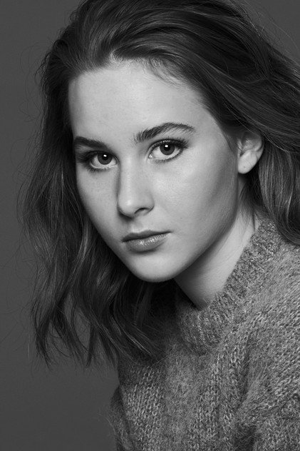 Aiko Beemsterboer como Anne Frank
