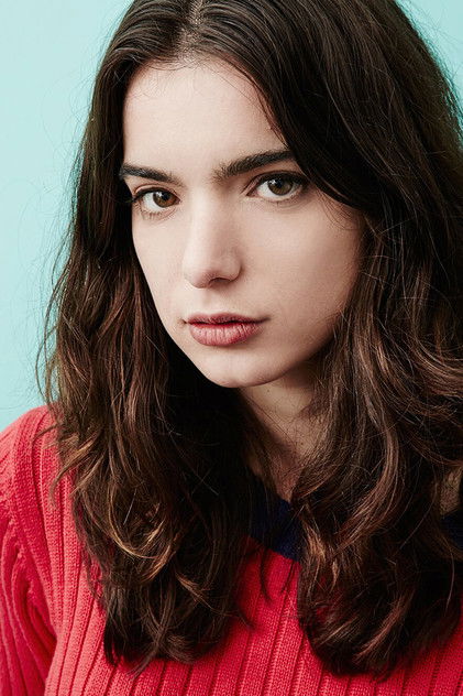 Dylan Gelula as Molly