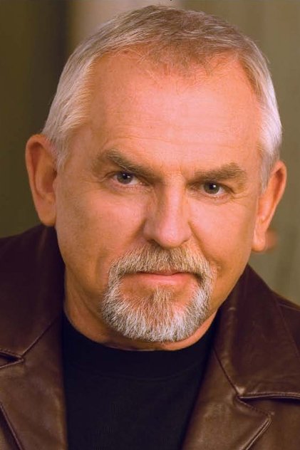 John Ratzenberger como Rootie (voice)