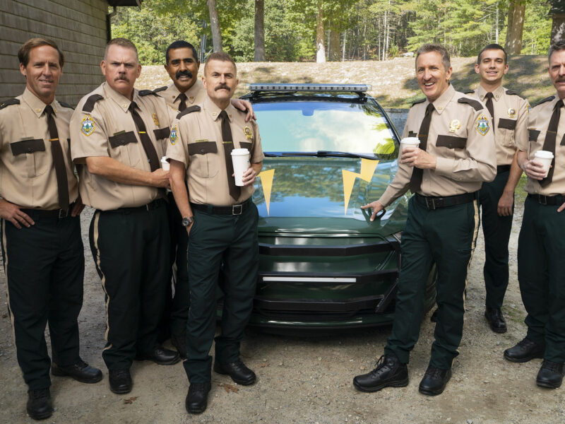 Broken Lizard regresan al uniforme en Super Troopers 3 entre una boda y una red de narcos