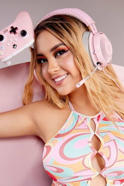 Abril Garza as Self - Guest Judge (credited as 'AriGameplays')