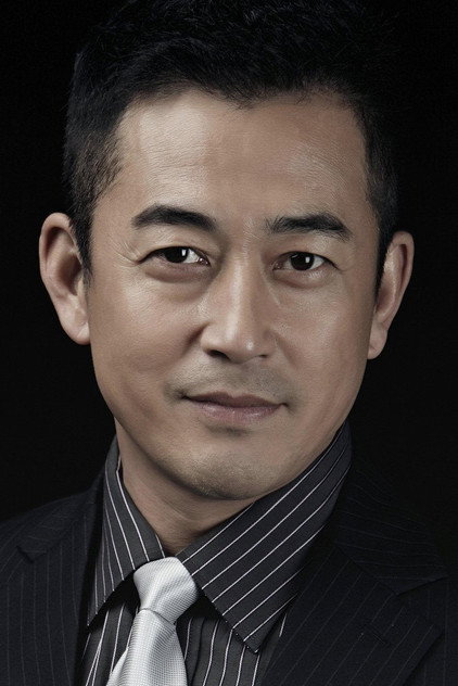 Wang Zhifei as Zhu De/朱德