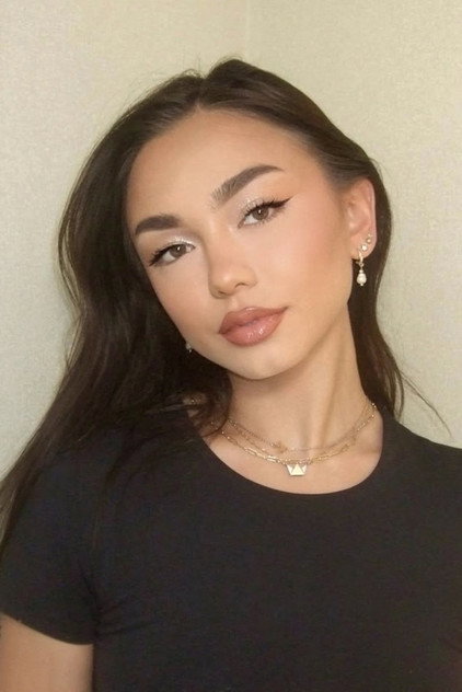 Devyn Nekoda as Anika Kayoko