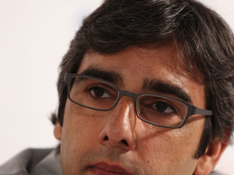 Andrij Parekh, de la ‘Succession’, regizează pentru Netflix drama despre scandalul de fertilitate — și semnează imaginea