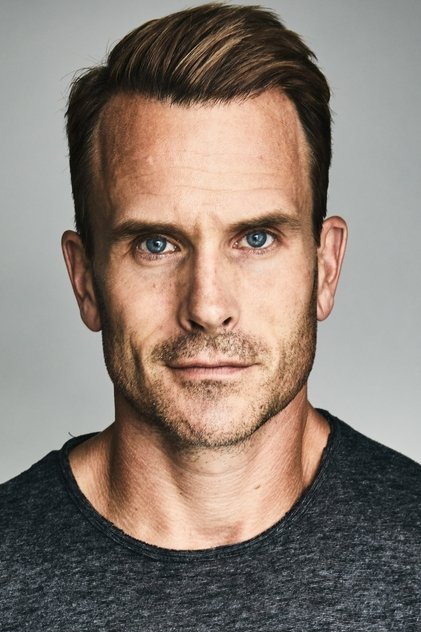 Gabriel Hogan como Jerry