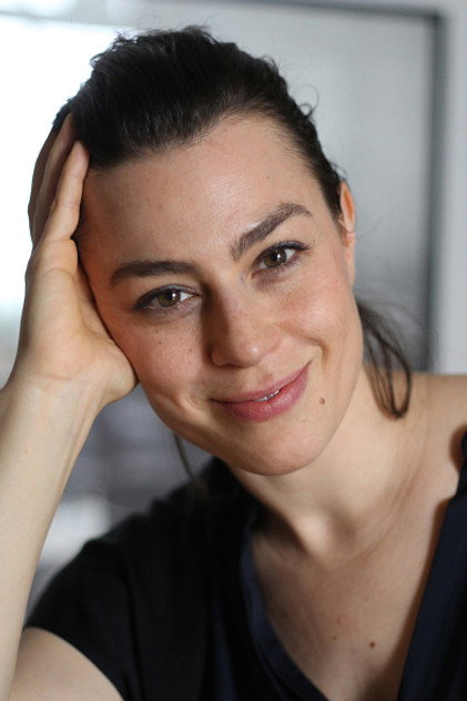 Ruth Rosenfeld como Dr. Rosenfeld