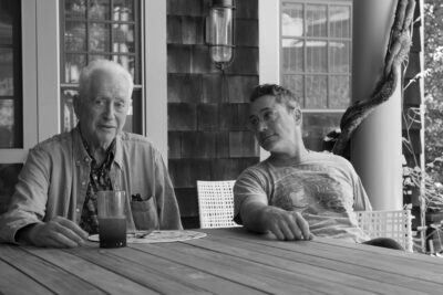 Sr.”: A poignant tribute to a cinematic rebel through his son’s eyes