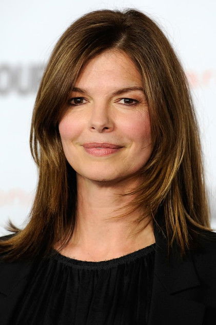 Jeanne Tripplehorn como Lois Berkow