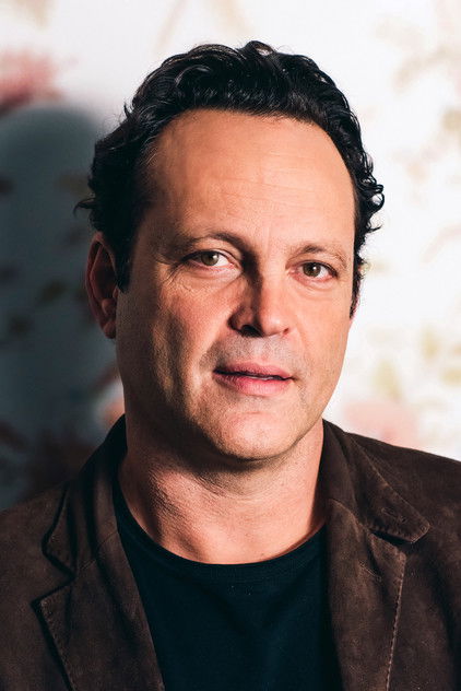 Vince Vaughn as Simon Kilmurry