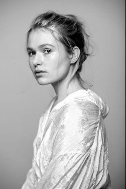 Vala Norén as Freja
